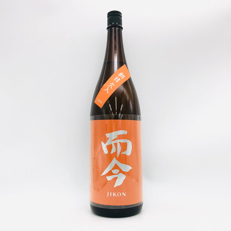 而今朝日火入 1800ml。米の旨みを存分に感じる奥行きある味わい。