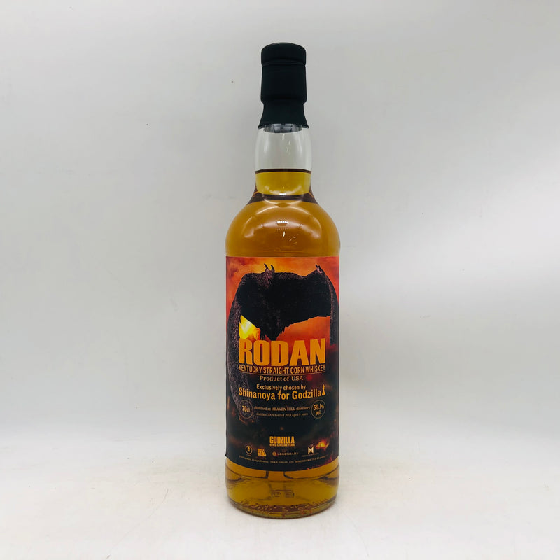 ヘブンヒル 2009 8年 ケンタッキーストレートコーンゴジラコンボ 700ml。怪獣級の存在感を放つ、濃厚で甘美な8年熟成コーンウイスキー。