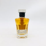 サントリー クレスト12年 ミニチュアボトル 50ml。小さなボトルに詰めた、12年の本格ウイスキー。