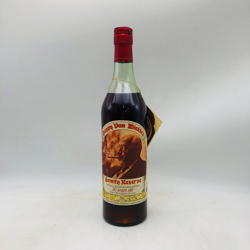 パピーヴァン ウィンクルファミリーリザーブ 20年 750ml。20年の歳月が磨き上げた、バーボンの最高峰