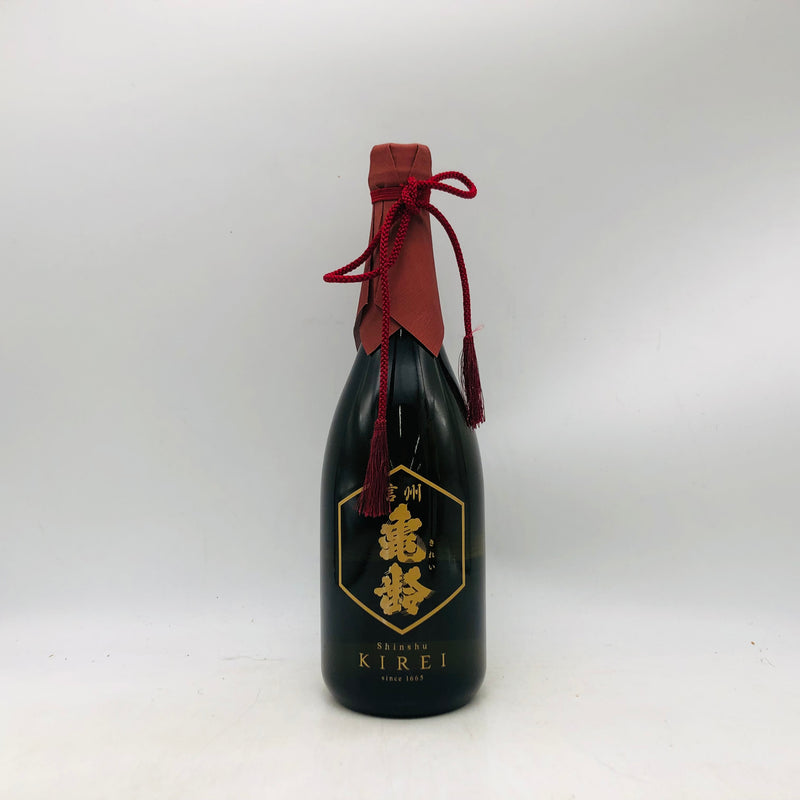 信州亀齢プレミアムゴールド純米大吟醸 720ml。磨き抜かれた一滴が語る、信州亀齢の最高峰。