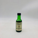 バランタイン17年 50ml。深みが語る、17年の品格。