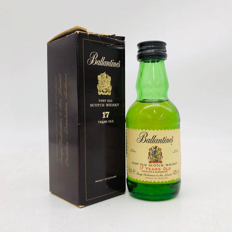 バランタイン17年 50ml。17年熟成が奏でる、エレガントなハーモニー。