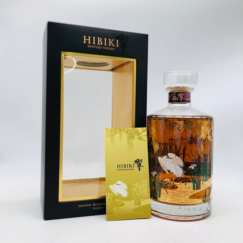 サントリー 響17年 白鷺意匠ボトル 700ml。白鷺を金彩で描いた限定デザイン。17年熟成の深いコクと上品な甘みを楽しめるブレンデッドウイスキー。