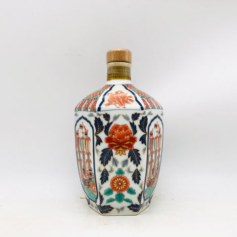 ニッカ セクション 陶器ボトル 600ml。陶器に宿る、ニッカの実直なブレンディング