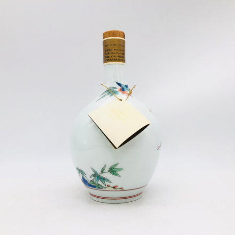 サントリー エクセレンス ウイスキー特級 有田焼錦鶏菊梅竹文 720ml。伝統美を纏う、時を刻む至高の一杯