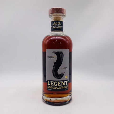 サントリー リージェント 750ml、国産ブレンデッドウイスキー。英国調デザインのボトルに詰められ、まろやかで芳醇な味わいを楽しめる希少なオールドボトル。
