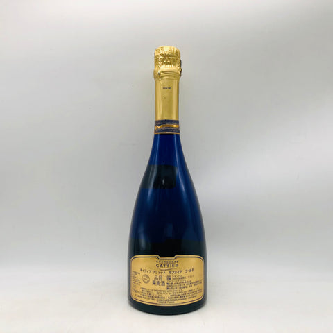 キャティアサファイアゴールド 750ml。華やかさと気品が輝く、ゴールドシャンパーニュ