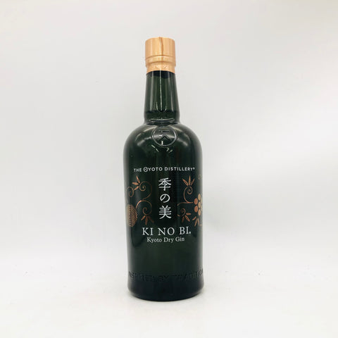 季の美京都ドライジン 700ml。和素材の繊細さと爽やかさを楽しむクラフトジン。 