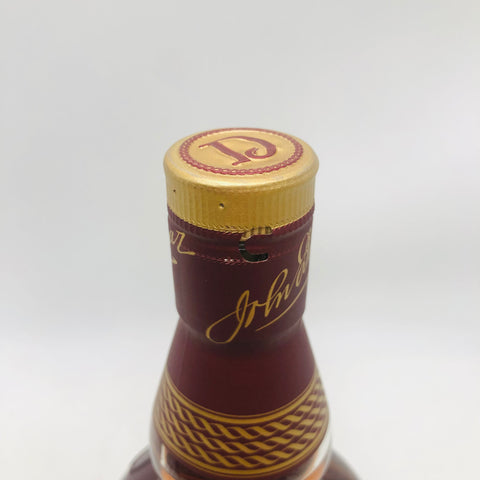 デュワーズ18年 750ml。二度熟成が生む極上のなめらかさ 