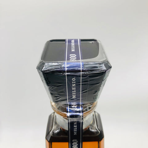 クエルボ1800ミレニオ 750ml。アガベが時を超えて奏でる、黄金の旋律。　