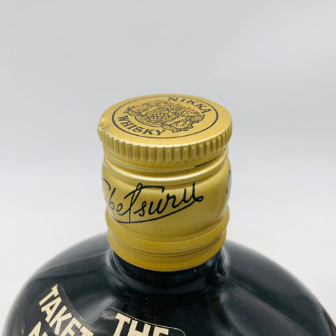 ニッカ G＆G 甲冑 白ラベル特級 760ml。甲冑型ボトルが特徴の昭和期の希少ウイスキーで、穏やかな甘みと香りが魅力。