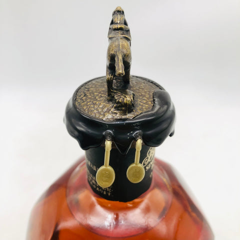 ブラントンブラック 750ml 10-24-15。力強さと滑らかさを兼ね備えたプレミアムバーボン。　