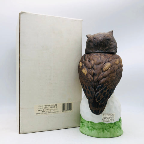 サントリークレスト12年サントリーオープン1993 500ml。熟成感のある華やかな甘みと上品な樽香が調和した、限定版ならではの奥行きを持つエレガントなブレンデッドウイスキー。 