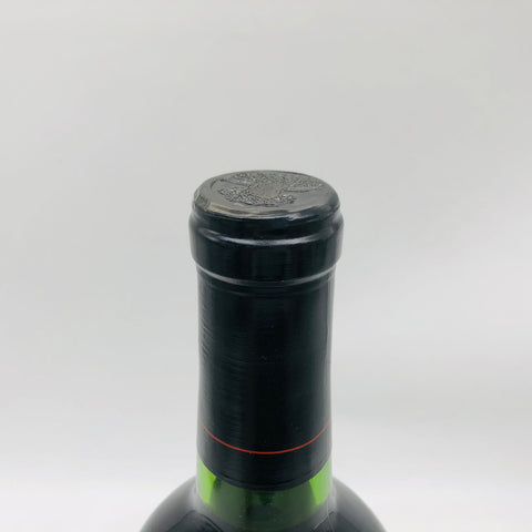 シルヴァー オーク 2014　750ml。力強さと優雅さが共鳴する、ナパの象徴。 