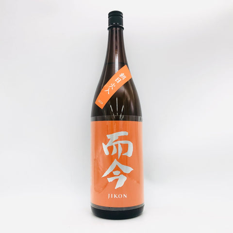 而今朝日火入 1800ml。米の旨みを存分に感じる奥行きある味わい。 