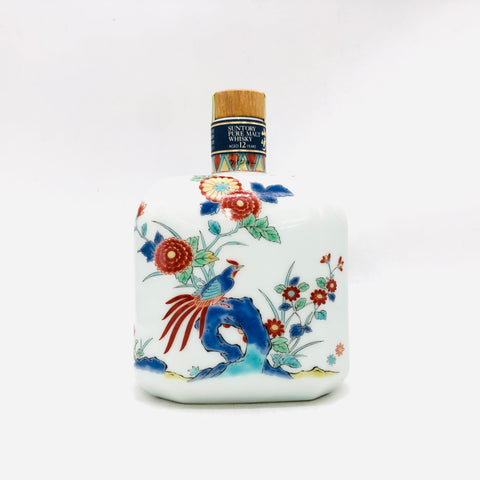 山崎12年ピュアモルト 有田焼染付兎文変形瓶 600ml。伝統美に宿る芳醇 