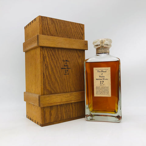 ザブレンドオブニッカ17年 660ml。静けさの中に、深い余韻。　