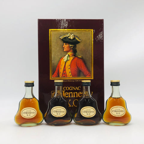ヘネシーXO 金キャップ グリーンボトル ミニチュア 50ml×4本セット。深みある味わいと希少なデザインが魅力のブランデー。