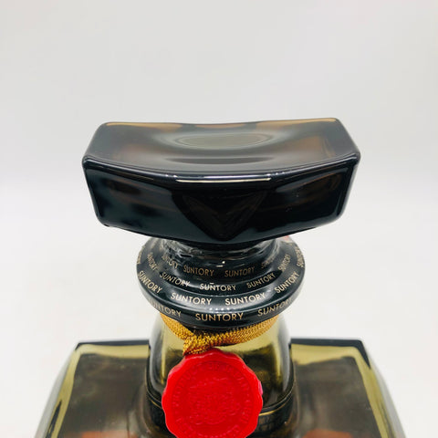 サントリー ローヤル SR ゴールドラベル 向獅子マーク 720ml。濃密な甘みと気品が宿る、ローヤルの黄金バランス