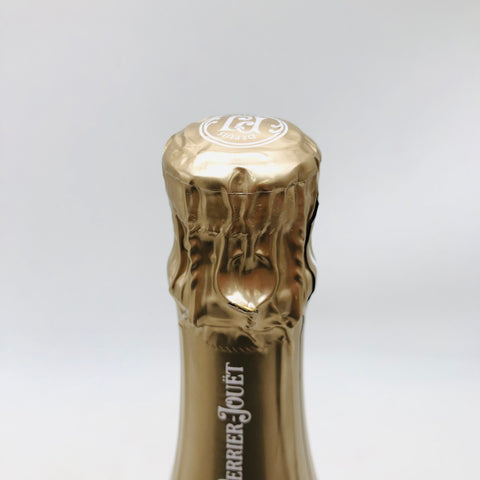 ペリエジュエベルエポックブランドブラン2018 750ml。白い花が舞うような透明感。 