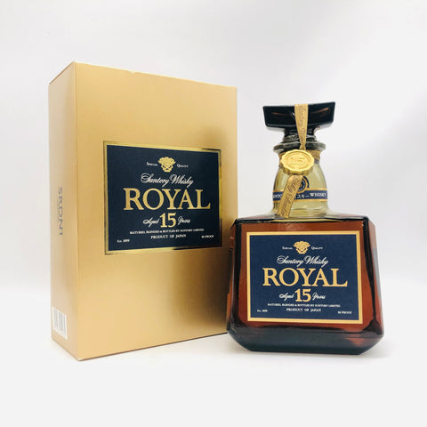 サントリー ローヤル 15年 ブルーラベル 700ml。透明感と熟成感が響き合う、エレガントな15年ローヤル