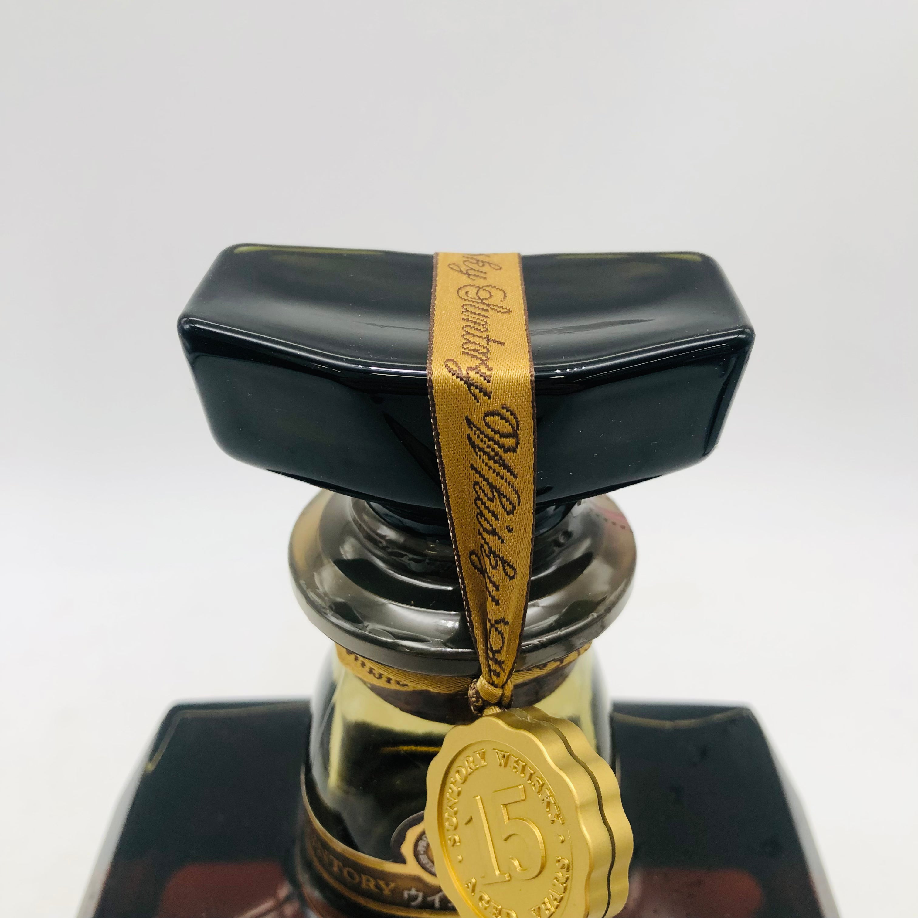 サントリー ローヤル 15年 ゴールドラベル 750ml ⁄ 43% - 歌舞伎