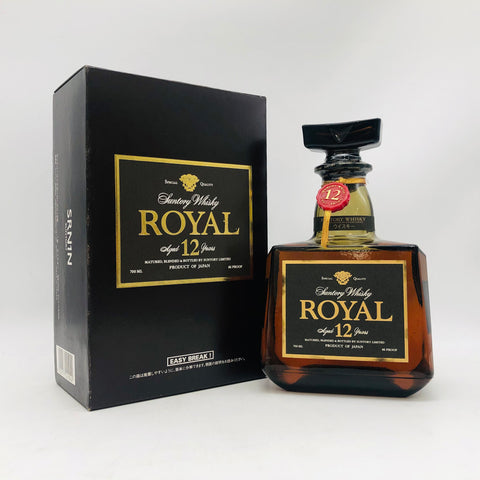 サントリー ローヤル 12年 ブラックラベル 700ml。深い余韻と気品が香る、ローヤルの黒