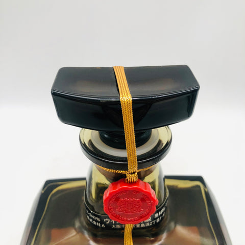 サントリー ローヤル SR ゴールドラベル 向獅子マーク 720ml。濃密な甘みと気品が宿る、ローヤルの黄金バランス