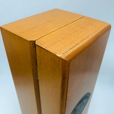 DomPerignon-Reserve-delaBay-1990-4