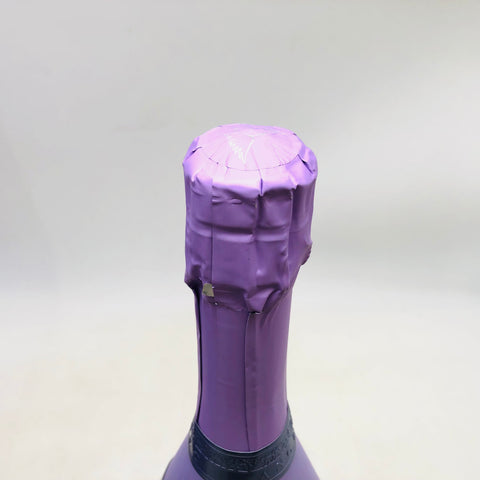 エンジェル ドゥミセック ハロウィン パープル レザータイプ 750ml。甘美な泡と妖艶な紫が彩る、特別な夜の主役。 