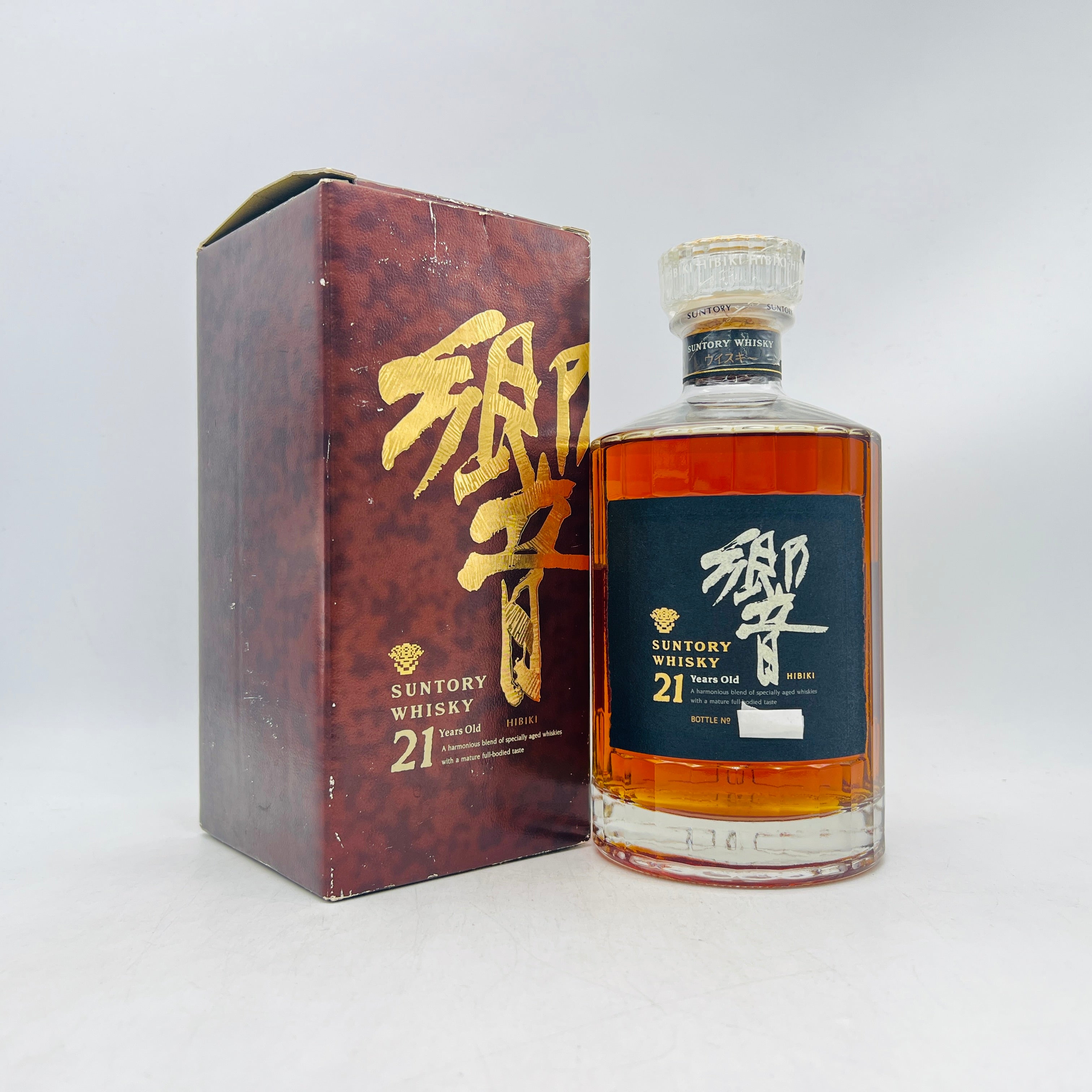 サントリー 響 WHISKY 21年 700ml 43% SUNTORY 箱無し 楽天市場】サントリーウイスキー 響21年 正規品 化粧箱なし 1本 内容量