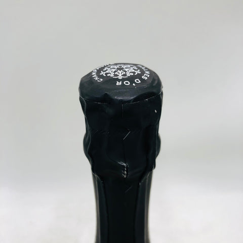 パルムドール ブリュット ゴールドエディション 750ml。黄金の泡が描く、贅沢な瞬間。