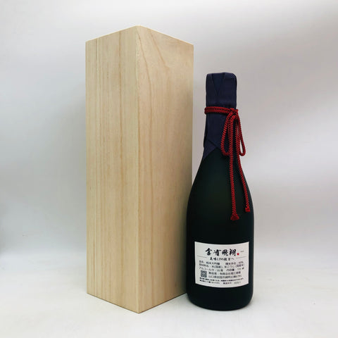 金雀飛翔 特別限定醸造 720ml 最新詰。上品な旨味と華やかさが舞う、限定醸造の金雀。