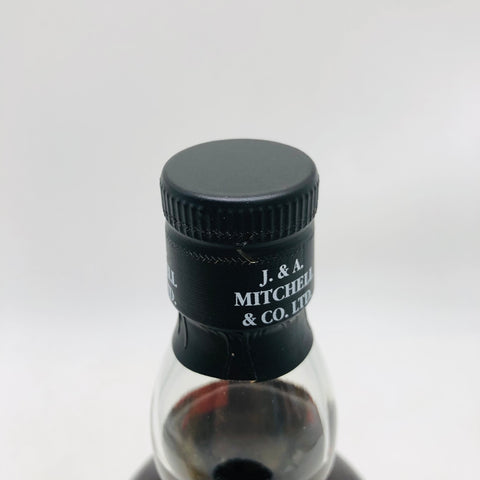 スプリングバンク 21年 シングルモルト スコッチウイスキー 700ml 46度。シンプルで重厚なボトルに、スプリングバンクのロゴと「21 YEARS OLD」の表記がある、キャンベルタウンの長期熟成ウイスキー。