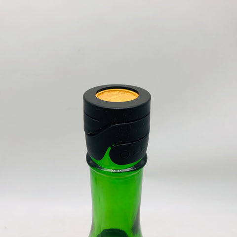 十四代 角新 中取り無濾過 生酒 純米吟醸酒 720ml 最新詰め。搾りたての美点だけを閉じ込めた、十四代の季節限定酒