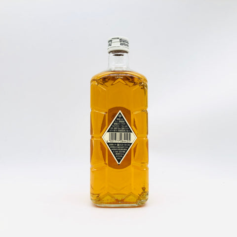 サントリー 角瓶白 700ml。軽快で華やぐ、日常に寄り添う一本。 