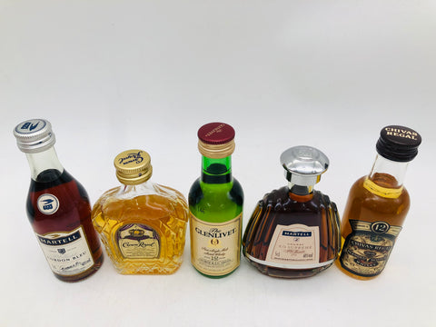 マーテル コルドンブルー、XOシュプリーム、クラウンローヤル、グレンリベット12年、シーバスリーガル12年のミニチュア50ml 5本セット。