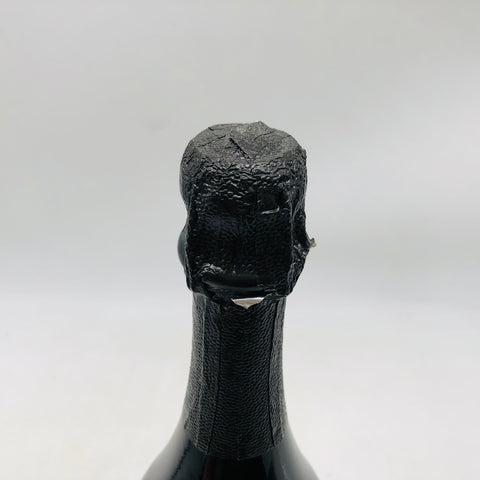 ドンペリニヨンアンディウォーホルパープル 750ml。アートとシャンパーニュの融合。ウォーホルの紫が魅せる特別な輝き 