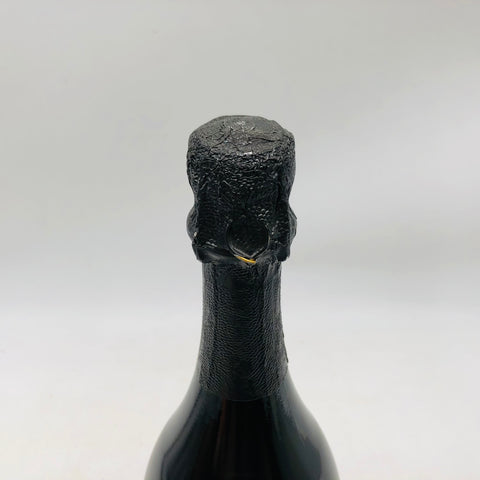 ドンペリニヨンアンディウォーホルモーブ 750ml。アートが宿る特別な泡。モーブの輝きが心を満たす　