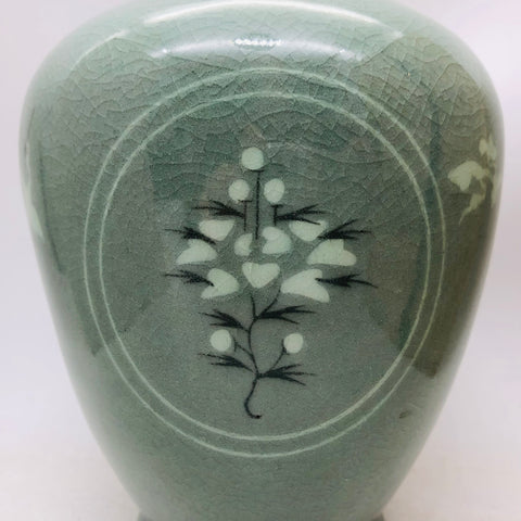 ニッカ 高麗青磁 雲鶴草華文様 象嵌ボトル 青峯 600ml。美と熟成が響き合う、青磁の逸品。