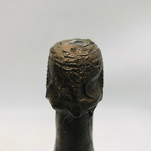 ドンペリロゼ1982 750ml。40年の時が磨いた、華麗で深遠なロゼの芸術 