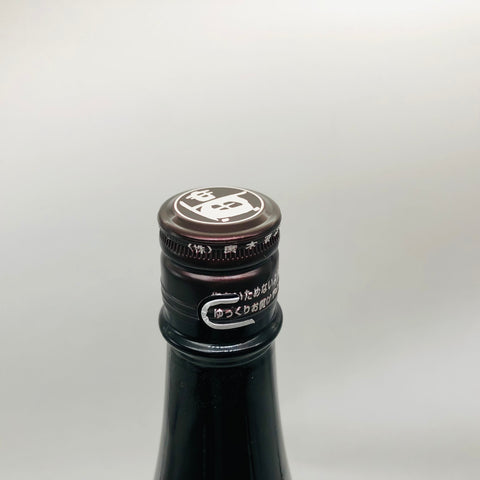 飛露喜 純米吟醸 愛山 1800ml。愛山の華やかさを、飛露喜らしい透明感で味わう限定純米吟醸