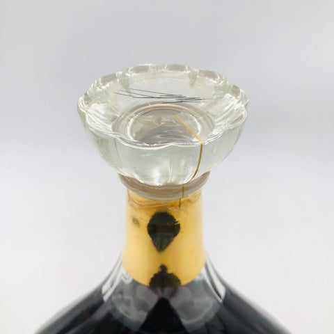 クルボアジェエルテコレクション 750ml。飲む芸術、エルテが描く芳香の美学。 