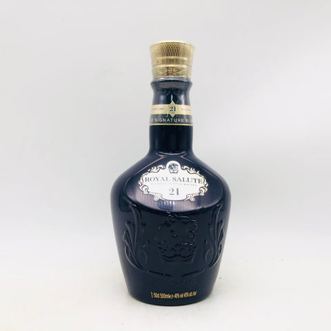 ロイヤルサルート21年シグネチャーブレンド 500ml。王室の気品をそのままに、芳醇で優雅な21年の結晶