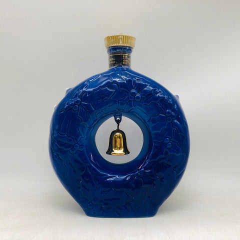 サントリー XO メリークリスマス 700ml。華やぐ夜を彩る、特別なXO