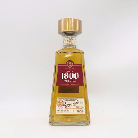 ホセ クエルボ 1800 レポサド テキーラ 750ml、アガベ100％使用。オーク樽熟成によるバニラとスパイス香が特徴のバランス豊かなテキーラ。