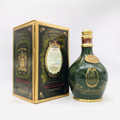 グレンフィディック18年陶器 750ml　43％。陶器に宿る、芳醇なるスペイサイドの詩　