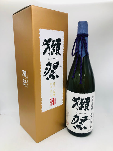 獺祭 純米大吟醸 磨き二割三分 一升瓶 1800ml。極限まで磨いた山田錦の優美な香りとシルキーな味わいを堪能できる逸品をリンクサス酒販でお求めください