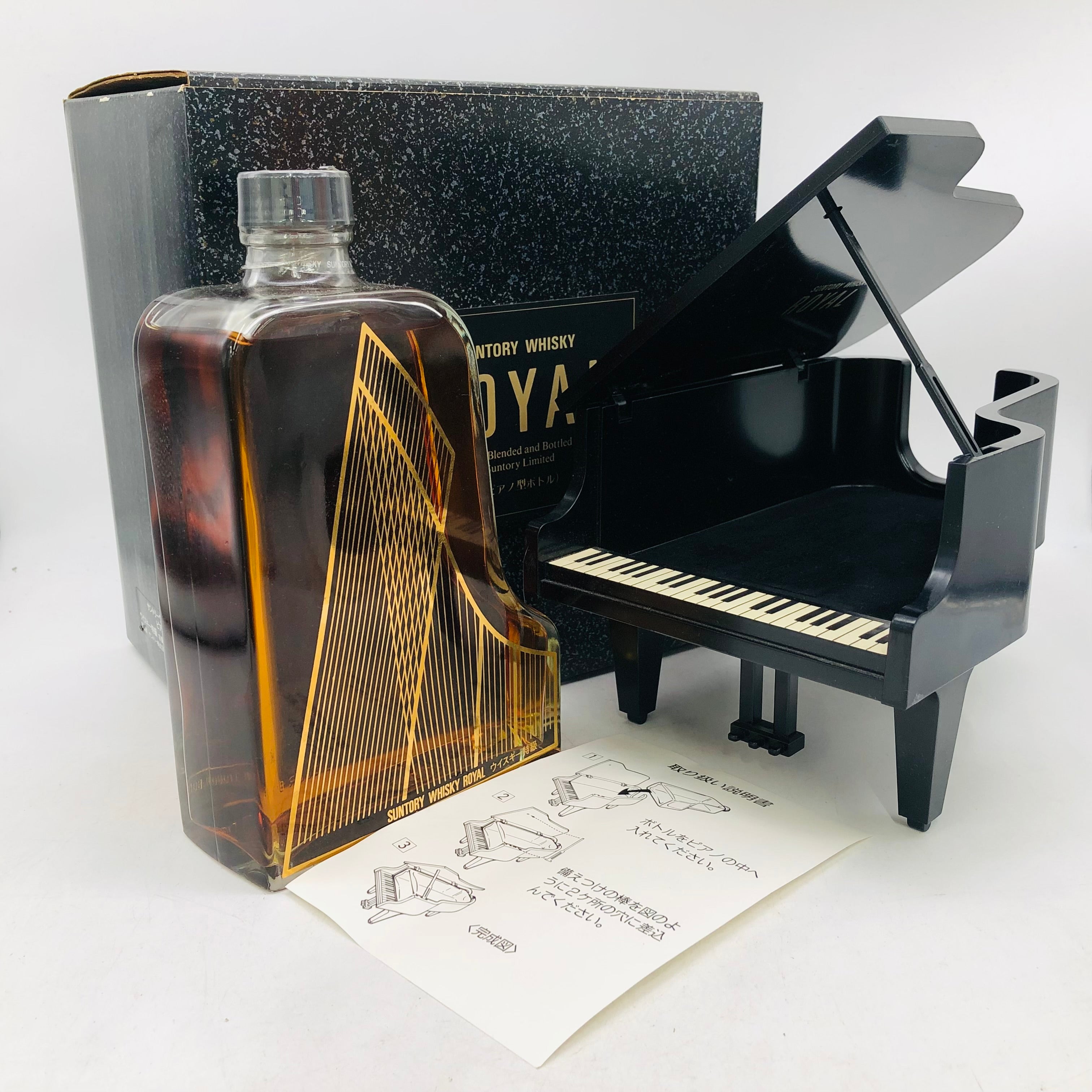 SUNTORY（サントリー）ローヤル ピアノ型 43％ 600ml O23C130122 サントリーROYALグランドピアノ型 営KZ685-80 SUNTORY WHISKY ROYAL